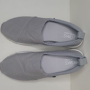 TOMS Men's Light Grey Slip-On Casual Shoes, Size 11